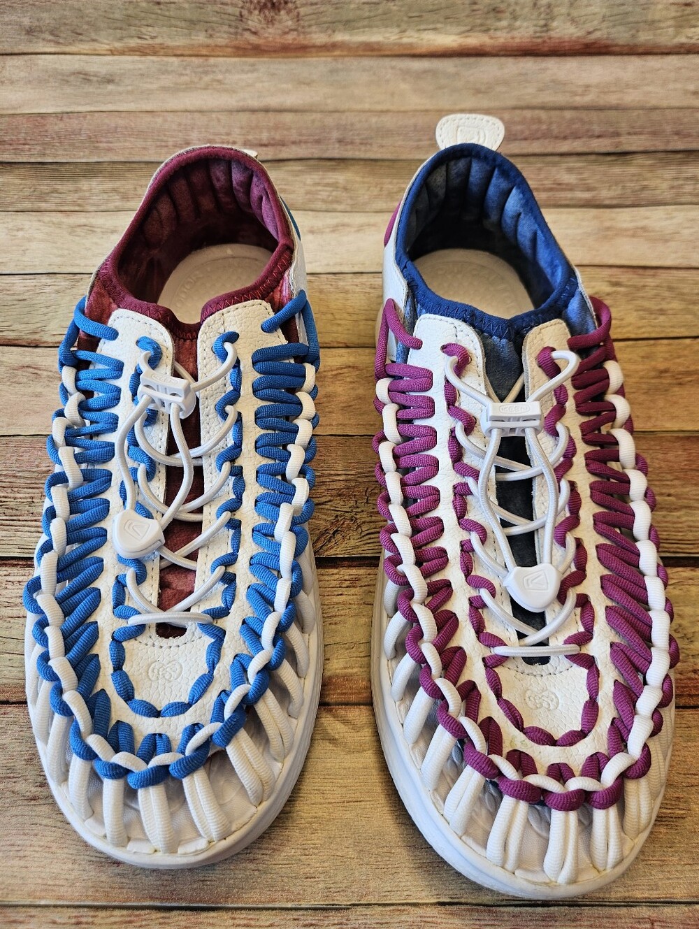 KEEN Uneek O2 x Garbstore Collab. Size 9